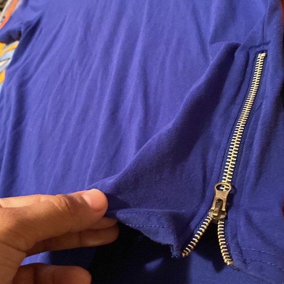 Vintage T-shirt with zippers! - Picture 2 of 4